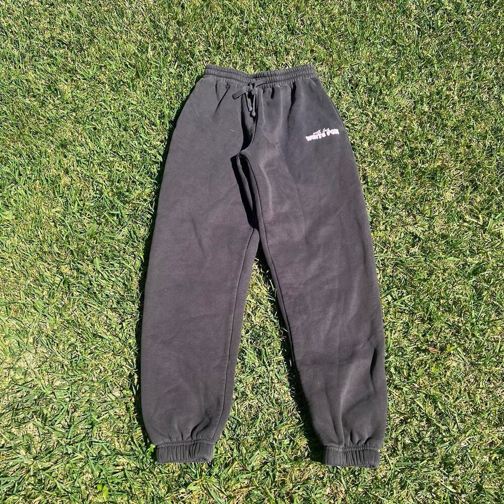 White Fox Boutique black sweatpants size XS #whitefox #boutique